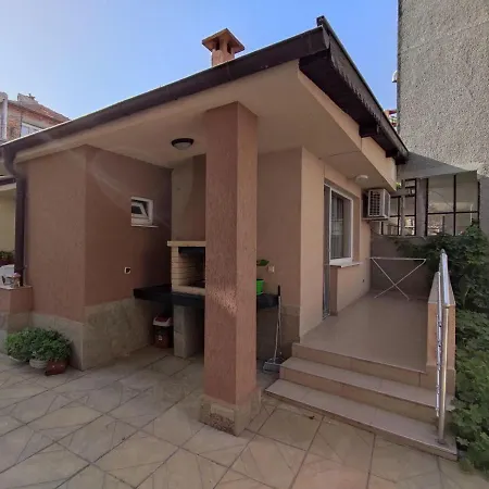 Apartment даная
